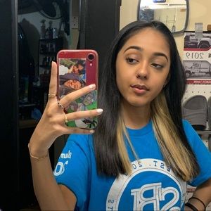 Meet your Posher, Abby